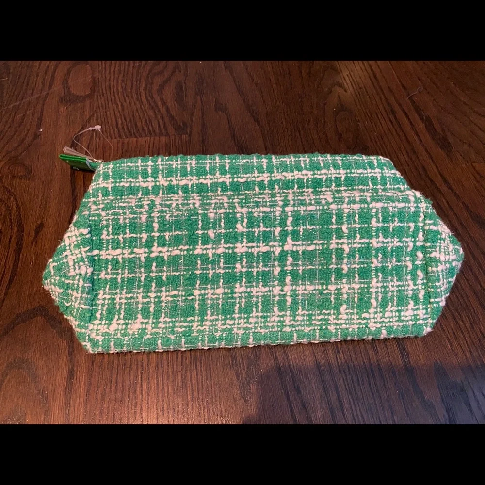 Mario Badescu clutch/cosmetic bag new